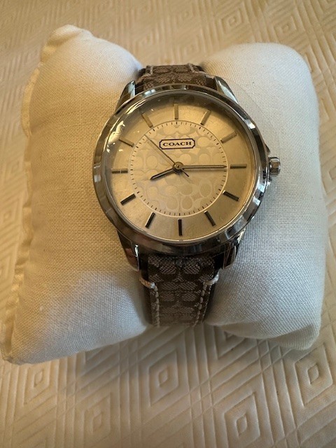 Coach boyfriend quartz watch 14501525 32 mm | eBay display picture 1