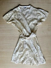 Vintage Secret Treasures Women's Kimono Robe Size Medium Ivory Cream Floral