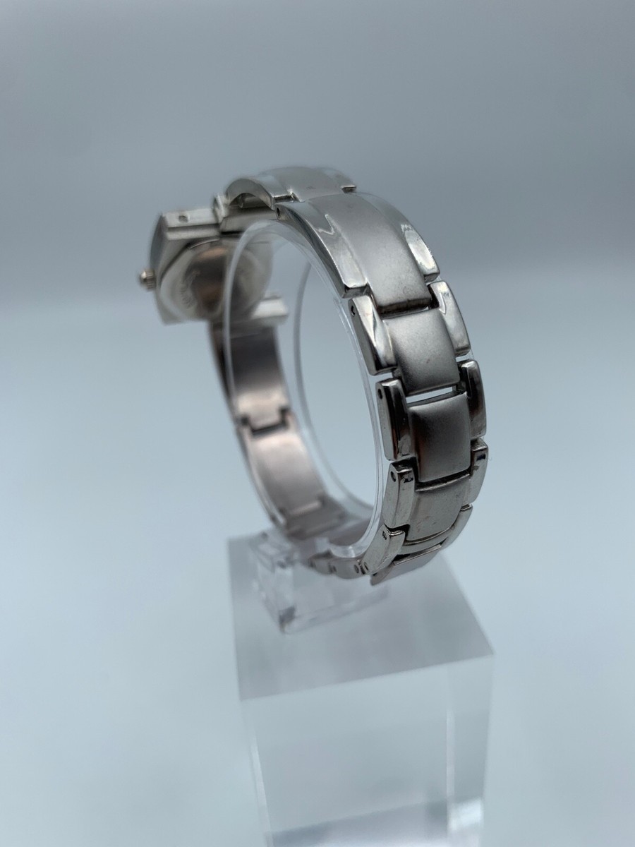 Montre Bracelet Femme Quartz - Boîtier Acier, Cadran Blanc, 47g - Occasion