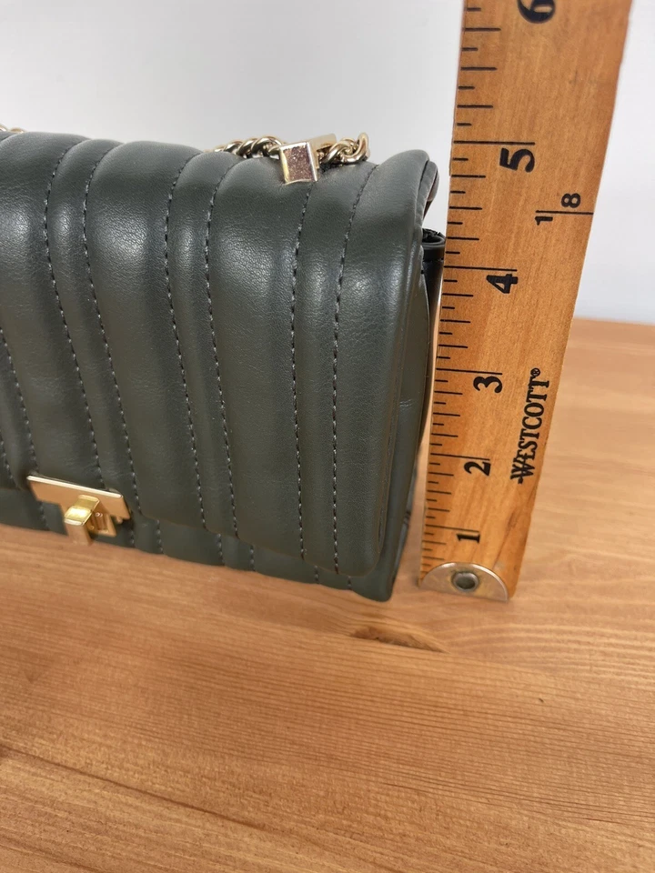 Zara Quilted Gold Chain Crossbody Purse | Hand/Shoulder Bag Y2K McBling 2000s - Image 4 of 4