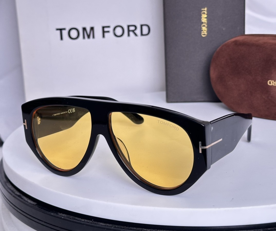 TOM FORD Bronson TF1044 Unisex Sunglasses Black Frame/Yellow Lens