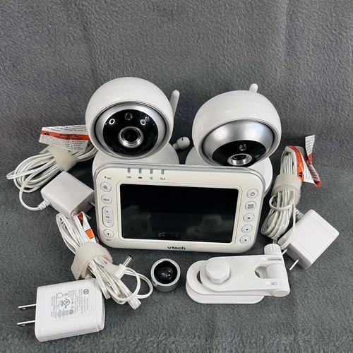 Vtech VM4261 4.3" Digital Video Baby Monitor - 2 Camera & 1 Monitor