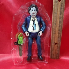 The Texas Chainsaw Massacre (1974) - Leatherface (Pretty Woman) - 5" Figure