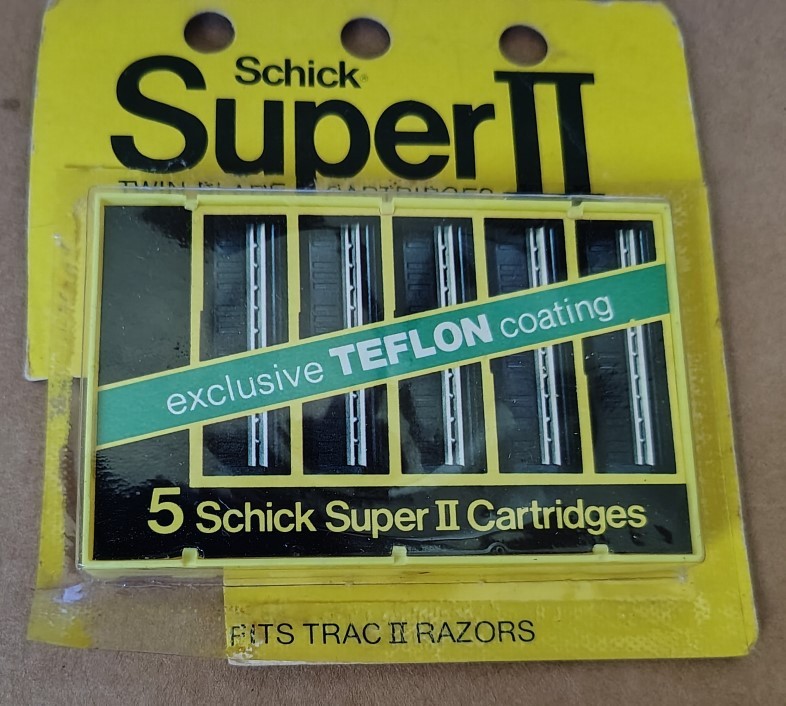 Schick Super II 5 Razor Cartridges Blades in DAMAGED Pack MISSING UPC code back