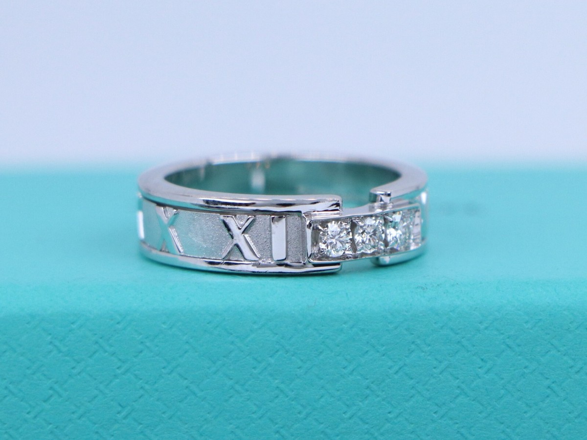 Tiffany & Co.ティファニーAtlas Ring 2003 2003 Tiffany and Co. Atlas 18 Karat White Gold Diamond Band