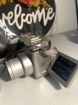 Canon PowerShot G6 7.1MP Digital Camera Silver-W/Battery,Case,512