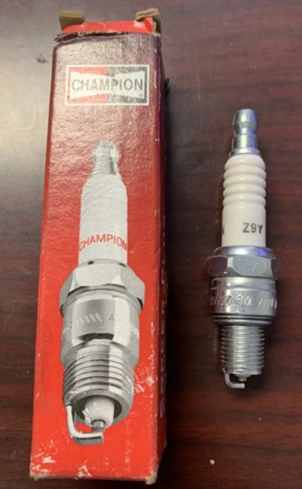 Champion Copper Plus Small Engine Ignition Spark Plug Z9Y