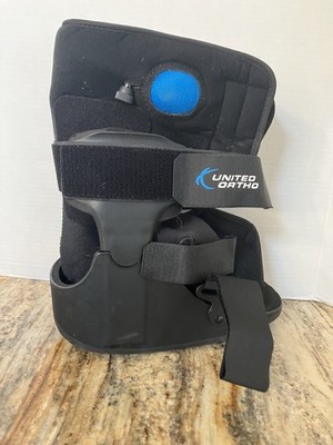United Ortho Short Air Cam Walker Fracture Boot, Fits Left or Right, Small Black