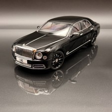 Almost Real Bentley Mulsanne 2017 1:18 Gold Black Diecast Model Collectible