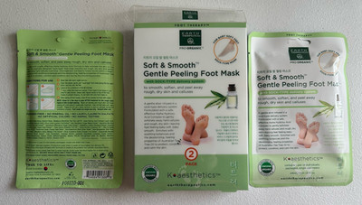 Therapeutics Foot Mask Soft & Smooth Gentle Peeling 2 Pack New Sealed