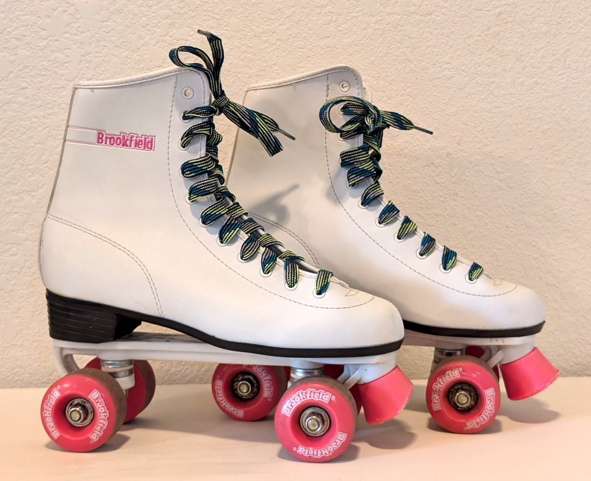 Vintage Brookfield Women's Size 9 Roller Skates White Pink Quad
