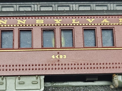 Bachmann Plus N Scale Pennsylvania 65' Passenger Combine #4493 - Picture 5 of 6