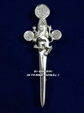 SI - SCOTTISH KILT PIN WITH LION RAMPANT EMBLEM  BRAND NEW 