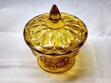 Vintage Anchor Hocking FAIRFIELD Amber Pedestal Covered Candy Dish - MINT