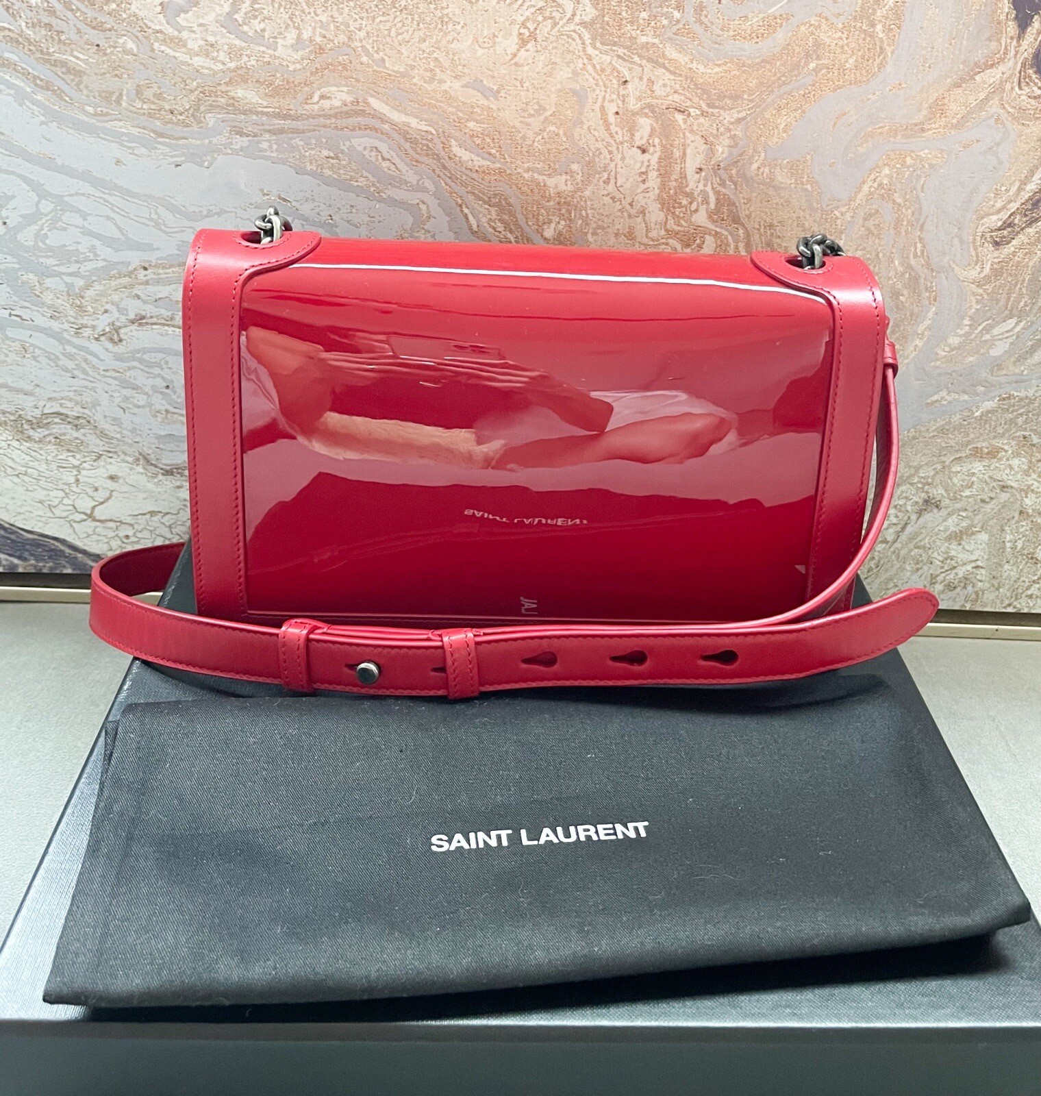 Borsa a tracolla Saint Laurent Book in pelle verniciata rossa