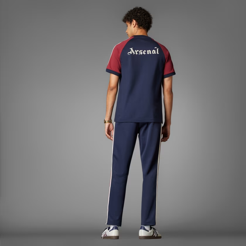 adidas Originals Men Adicolor OG Manchester United Classics adidas Originals Men Adicolor OG Manchester United Classics