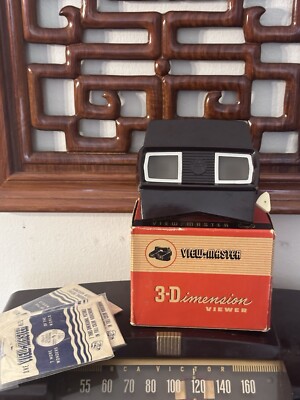 Vintage View-Master Model E 3D Viewer in Original Box 1955. With 3 new Reels