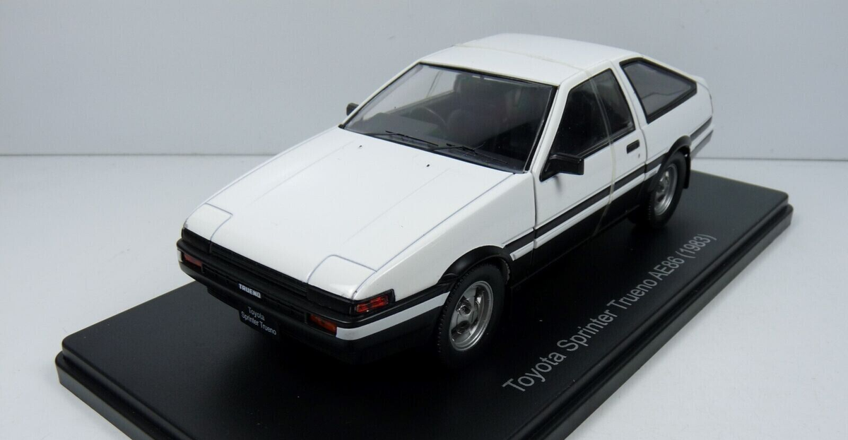 TOYOTA Sprinter Trueno AE86 1983 1:24 New & Box Diecast model