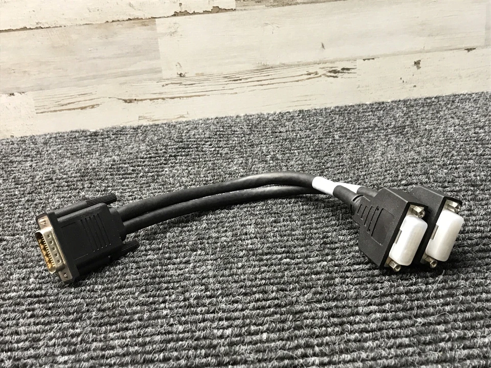 P576-001 Tripp Lite 1ft DMS-59 Graphics Card to Dual DVI Splitter Y Cable M/Fx2  - Image 2 of 4