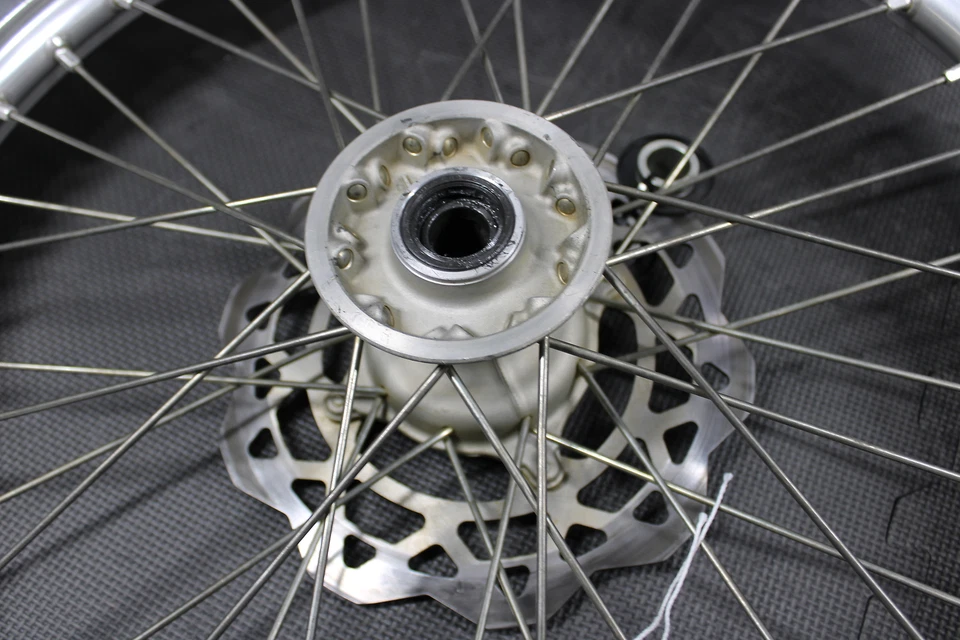 Suzuki RMZ250 RMZ250L 2008 OEM Excel conjunto de buje de llanta delantera 54100-10H0 Foto 4 de 4