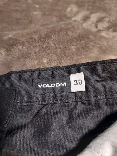 Volcom Mens Casual Flat Front Mid Rise Chino Shorts Black Size 30 Inseam 10" - Picture 7 of 11