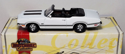 Matchbox 70 1970 Oldsmobile Olds 442 Convertible Muscle Car YMC11-M 1:43 White