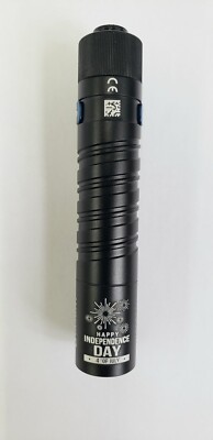 Chargeur Olight Omino Bleu & Lampe I3T 2 EOS OD Vert & I5T EOS Fête Nationale - Neuf