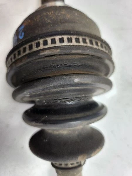 4-цилиндровый вал передней оси 00-02 Mazda 626 без ABS GG902560XR00 - Изображение 4 из 4