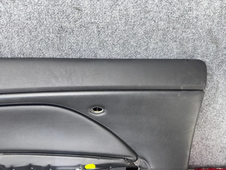 BMW 2000-2006 E46 FRONT RIGHT PASSENGER SIDE DOOR PANEL CARD BLACK OEM 121K - Image 2 of 4