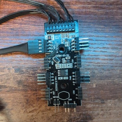 Cooler Master 1 to 4 HUB SATA Power ARGB&PWM HUB 2-in-1 Expansion Box 5V 3Pin