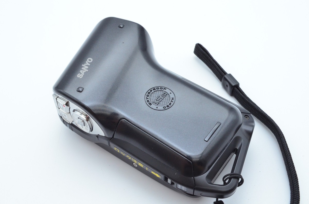 NEAR MINT SANYO Xacti DMX-CA9 Waterproof HD Camcorder Black Tested