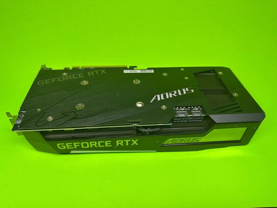 GIGABYTE AORUS RTX 3070 MASTER GV-N3070AORUS M-8GD +2  PCIE CABLES - Image 2 of 4