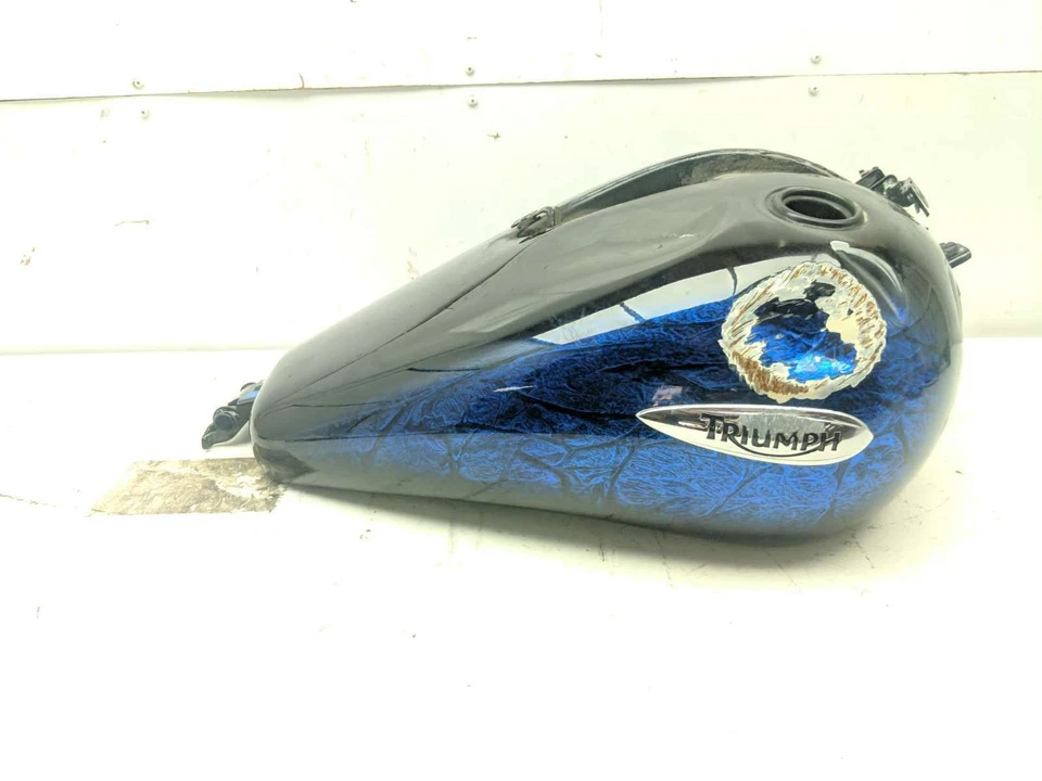 Depósito de gasolina 13 Triumph Thunderbird LT 1600 Foto 2 de 4