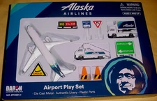 New DARON Alaska Airlines Airport Play Set Boeing 737 Ground Trucks Support Gear