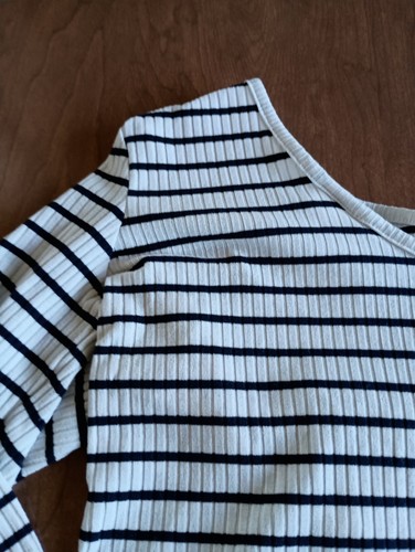Camisa top para mujer H&M blanca con rayas negras manga 3/4 talla grande - Imagen 10 de 18