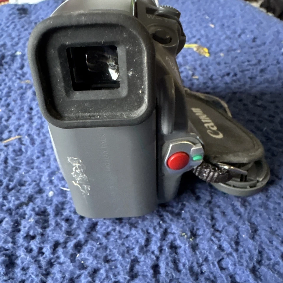 Canon ZR60 *UNTESTED* Charger Included Cam010 - Image 4 of 4