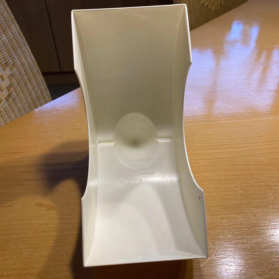 Deckelsammler/-Halter von Tupperware  - Bild 2 von 3