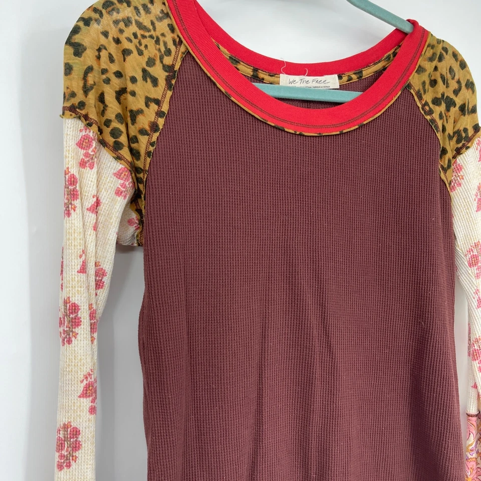 WE THE FREE Top Térmico Rojo Borgoña Leopardo Fino Floral Patchwork Mujer L Foto 3 de 4
