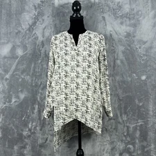 Pleione Women's Sz XS Black White Long Sleeve V-Neck Tunic Top Asymmetrical Hem