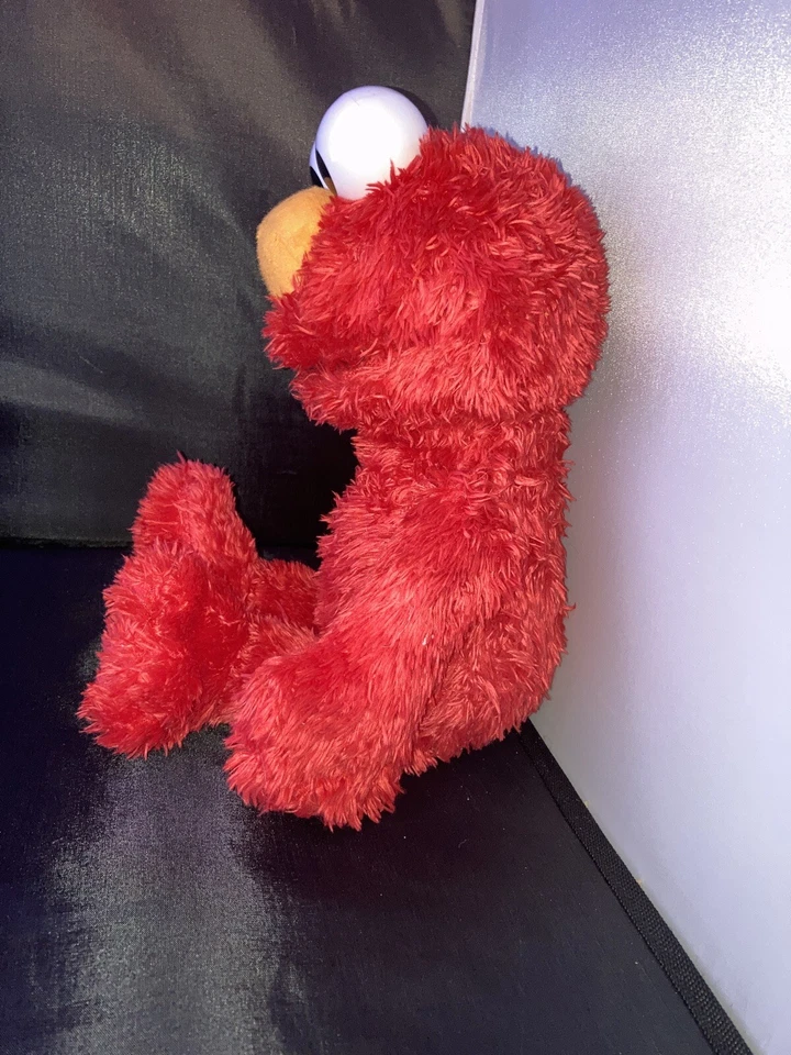 Juguete de peluche Hasbro #C0923 *Tickle Me Elmo* - rojo 2016 Sesame Street Fisher Price Foto 2 de 4