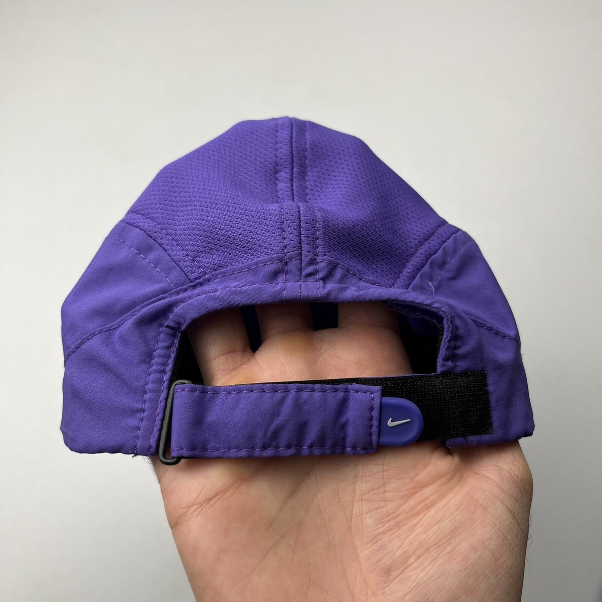 Nike Hat Cap Purple Featherlight 7 Panel Tailwind Mesh Reflective Running Nike Dri-Fit Adv Fly Unstructured Reflective Cap - White  main image 3