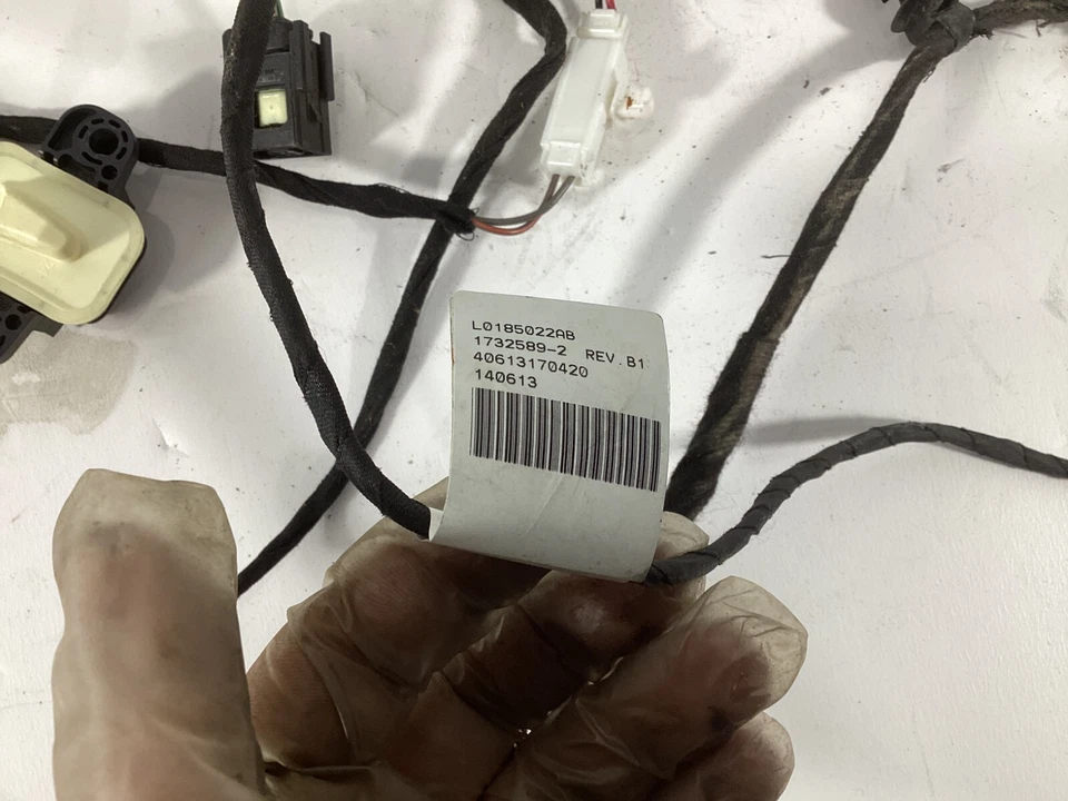 2011-2014 Dodge Charger Front Right Door Wire Wiring Harness L0185022AB OEM. - Image 2 of 4