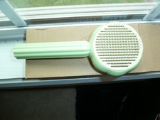 NEW in  box, Sunflower Pet Hair  Comb , brush for cats, dog, bunnies etc.