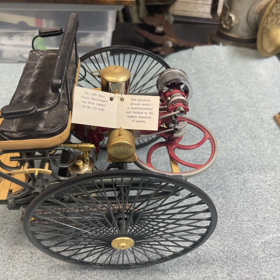 Franklin Mint 1886 Benz Patent Motorwagen 1:8 Diecast Car The First Automobile - Image 3 of 4