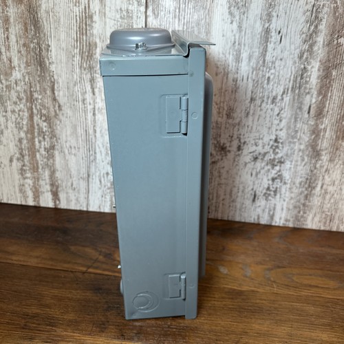 NEW SQUARE D OUTDOOR SAFETY SWITCH H222NRB 60 AMP 240 VAC RAINPROOF - Picture 13 of 17