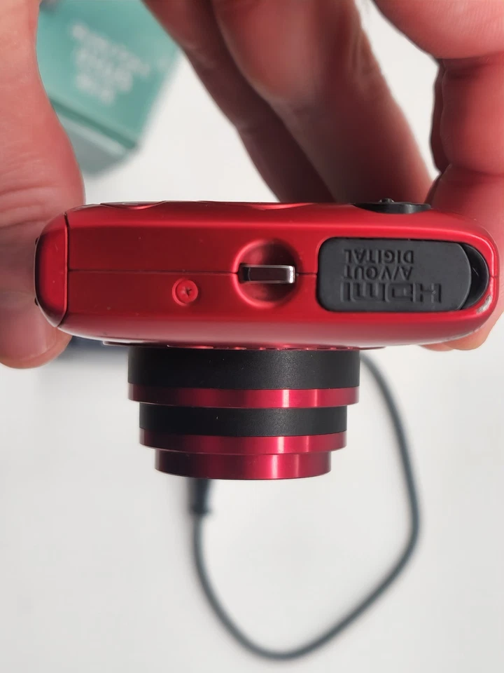 Canon IXUS 220 HS 12.1MP 5x Digital Compact Camera Red Full HD, Charger 8gb SD - Bild 4 von 4