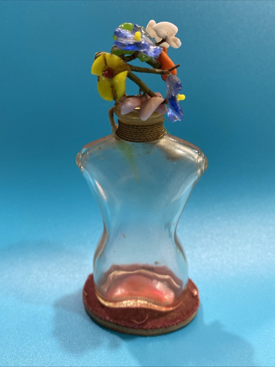 Vintage Shocking Schiaparelli 4 1/4”Perfume Bottle And Miniature 2