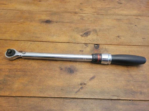 Husky Pro Torque Wrench 39103 Socket Wrench