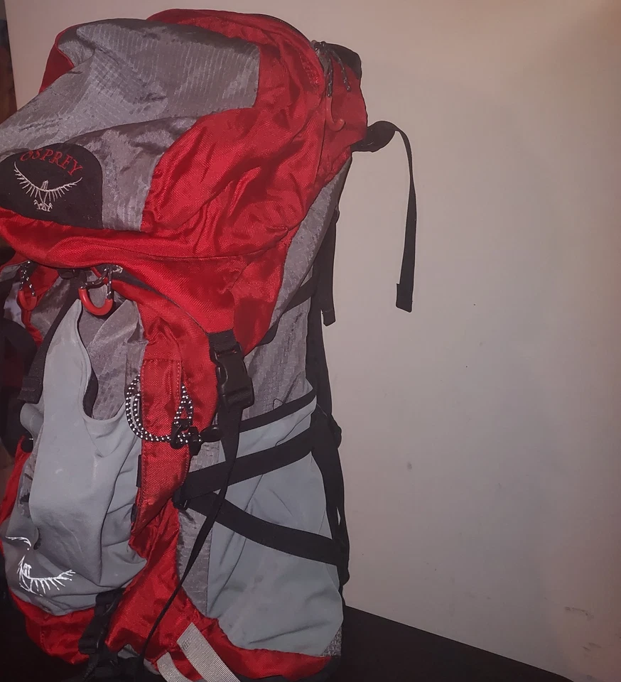Osprey Atmos 50L Airspeed Hiking Backpack Cordura Camping Outdoors H2O Red Gray - Image 3 of 4