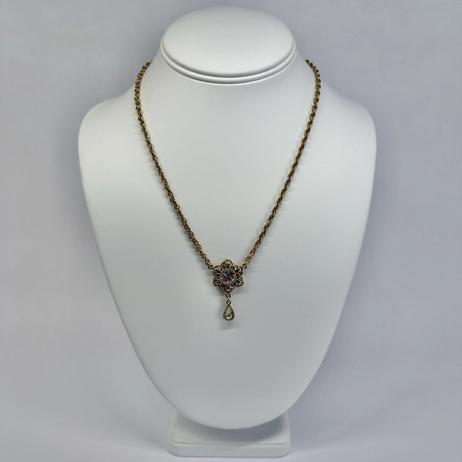 1928 Floral Faceted Crystal Art Deco Dainty Gold Tone Vintage Necklace N701